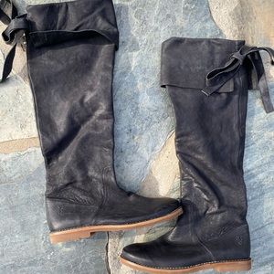 Ladies size 7.5 Frye boots black EUC